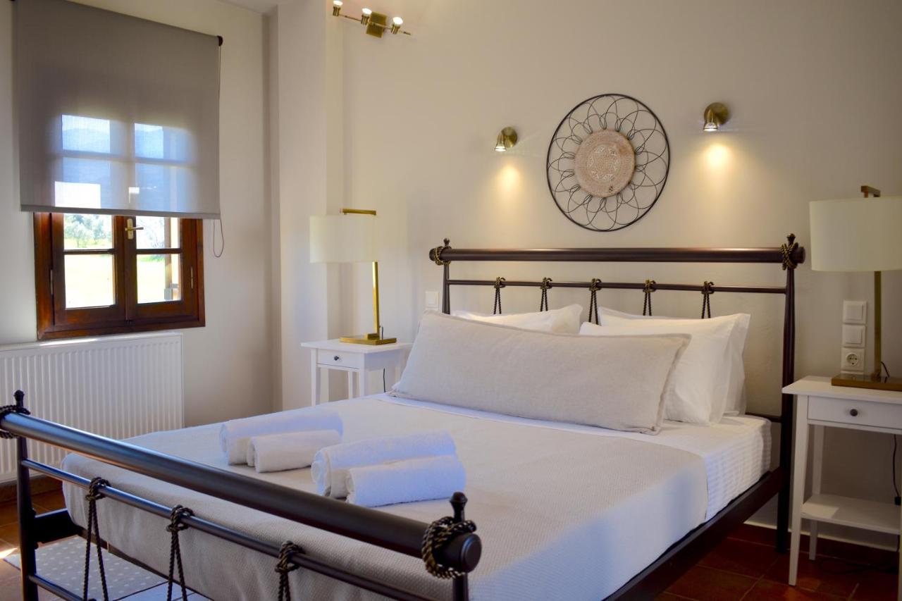 Ampelos Hillside Villa Akráta Eksteriør billede